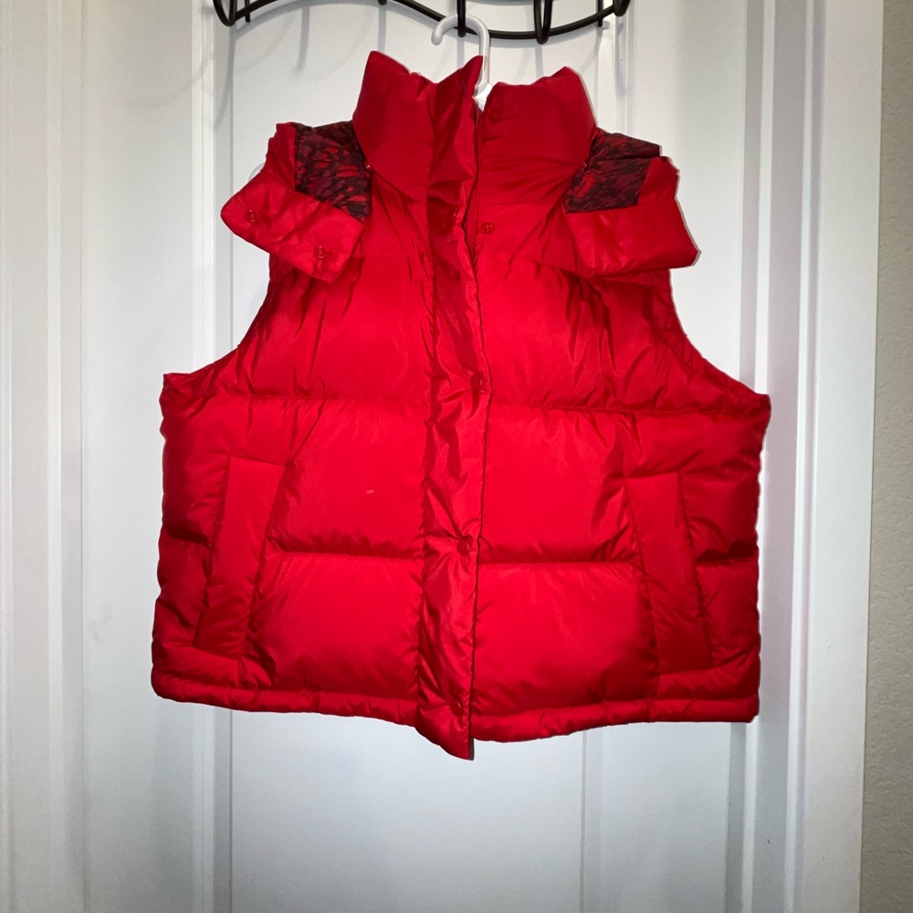 Lululemon Lunar New Year Wunder Puff Cropped Vest Womens size 10 - Picture 2 of 5